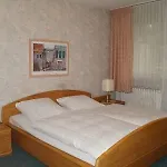 Haven - Am Stadion 3* לברקוסן