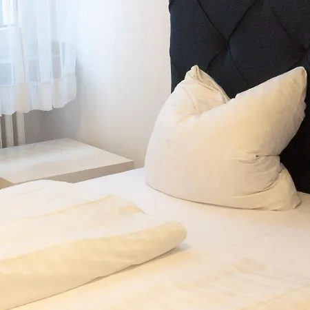 Haven - Am Stadion فندق ليفركوزن