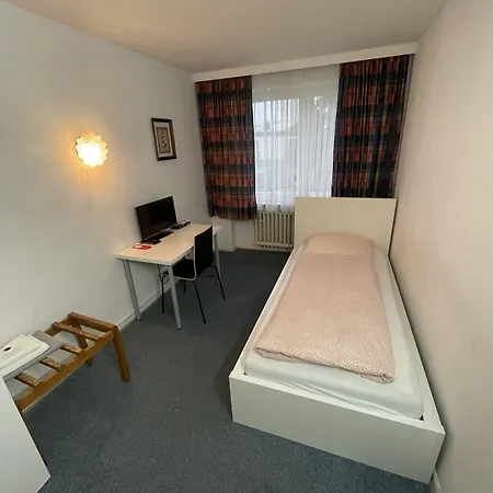 Haven - Am Stadion فندق 3*